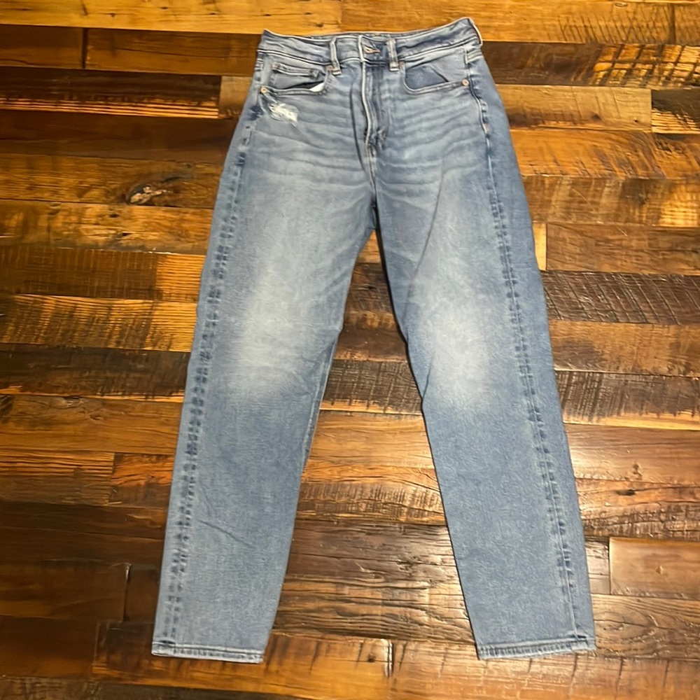 American eagle mom jeans